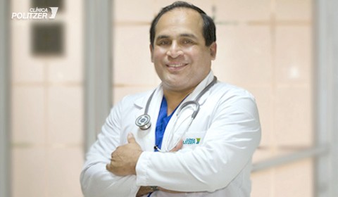 Dr. Oscar Villacís I.