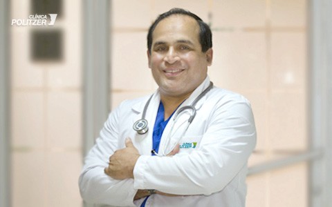 Dr. Oscar Villacís I.